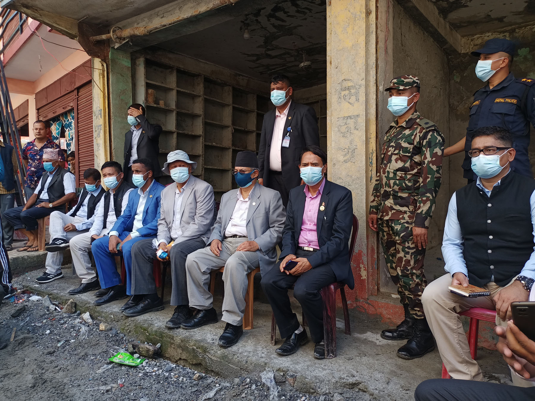 प्रभावितलाई व्यवस्थापन र भत्किएका संरचनाको पुनःनिर्माण तत्काल गर्न गृहमन्त्रीको निर्देशन