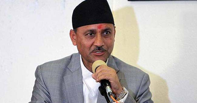 पूर्वमन्त्री पुरुषोत्तम पौडेलले छाडे माधव नेपालको साथ, एमालेमै रहने निर्णय