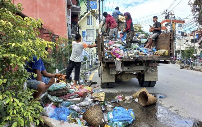 उठ्न थाल्याे काठमाडाैंकाे फाेहाेर (फाेटाेफिचर)