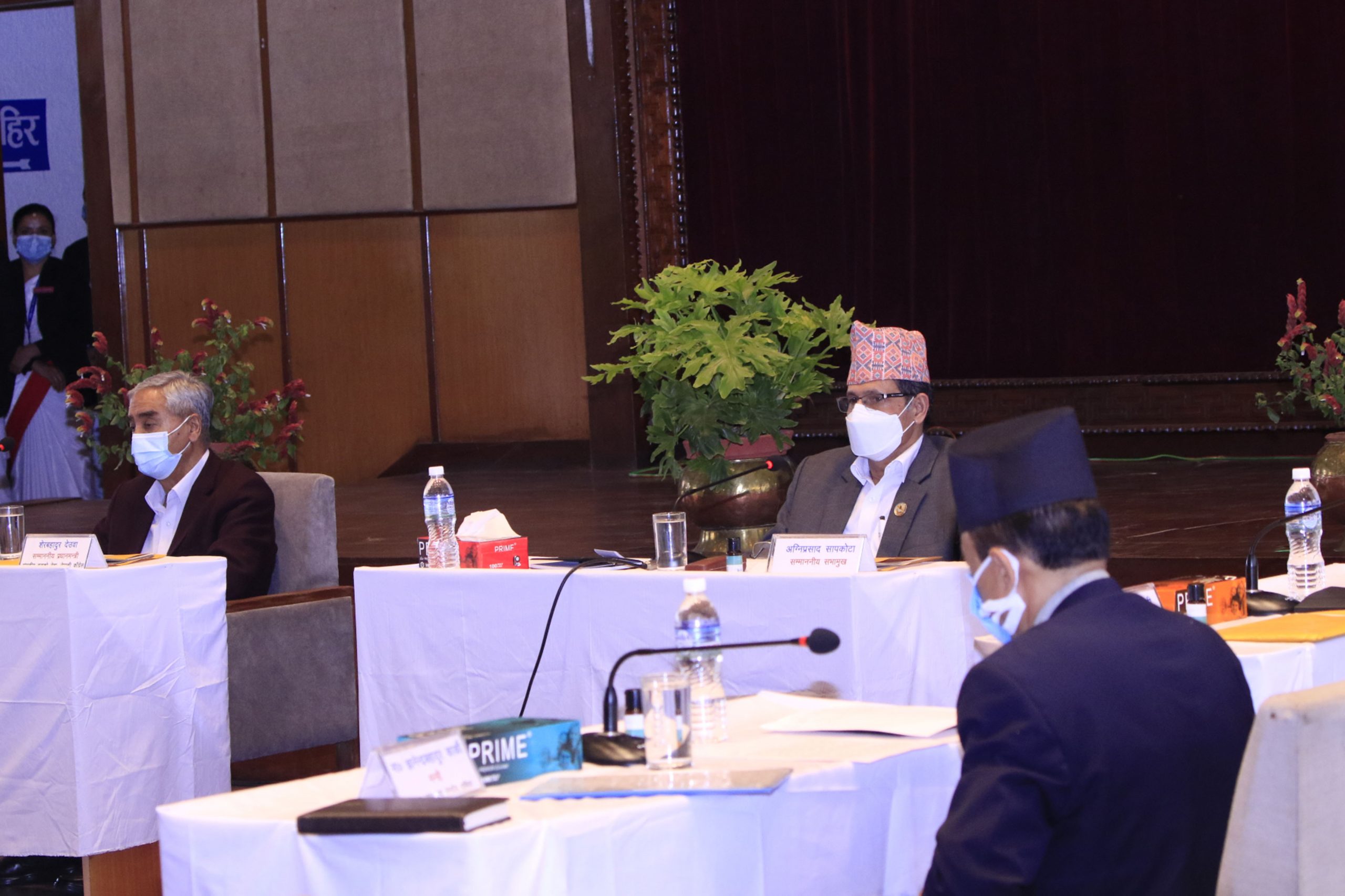 सभामुखले बोलाएको सर्वदलीय बैठकमा एमालेलाई मनाउन पहल गर्न नेताहरूको सुझाव