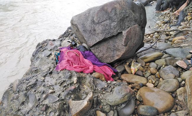 रोक्दा रोक्दै भेरीमा महिला हाम फालेपछि…