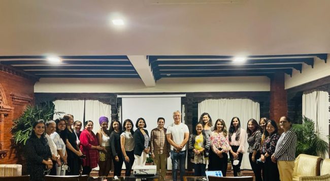 पर्यटन प्रवद्र्धनार्थ २० महिला अन्नपूर्ण आधार शिविर जाँदै