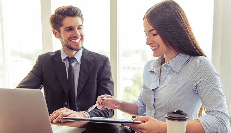 अफिसका महिला सहकर्मीलाई प्रेमिकाजस्तो सम्बोधन गरेर बोलाउँदा युवकको जागिर गयो