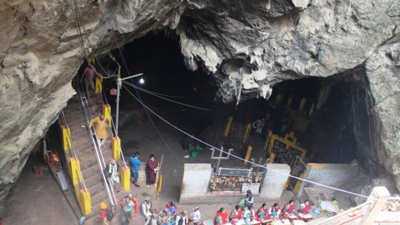 हलेसीमा दुई सातामा ४ लाख ४३ हजार भेटी संकलन