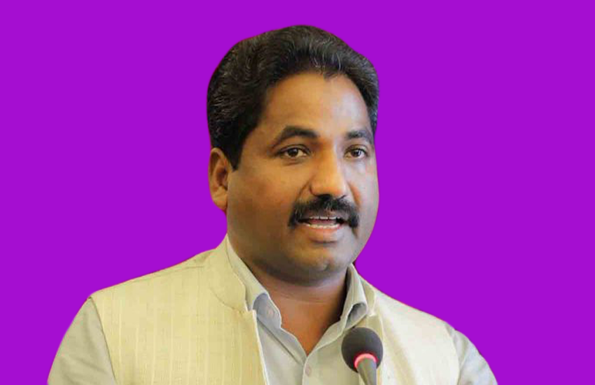 प्रभु साह एमालेमा सक्रिय : ओलीसँगै झापामा सम्बोधन गर्ने