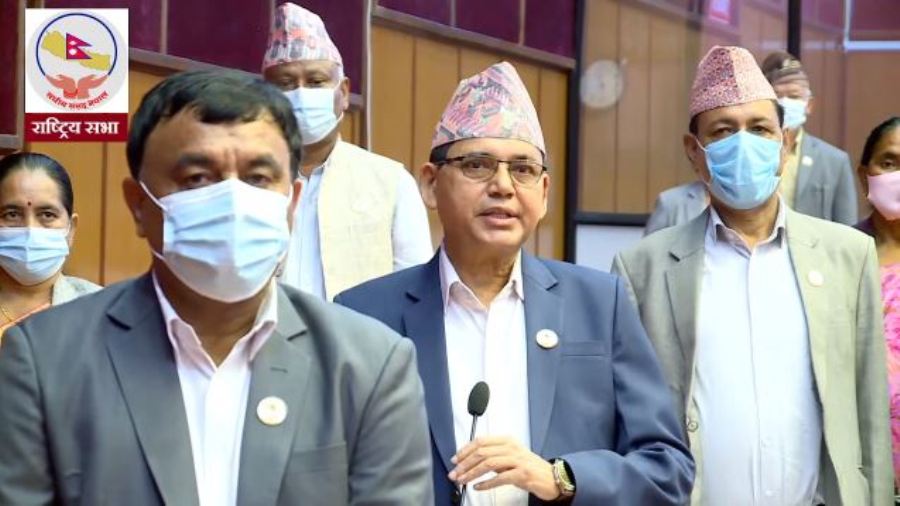 १४ सांसदलाई नमान्न र सभामुखले माफी माग्नुपर्ने मागसहित राष्ट्रियसभामा अवरोध