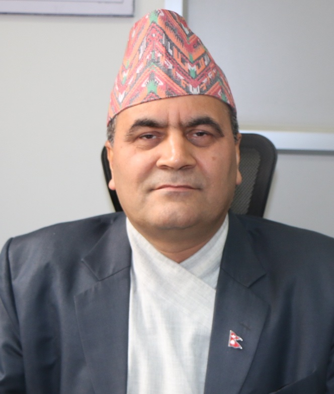 महानिर्देशकमाथि कार्यकक्षमै हातपात