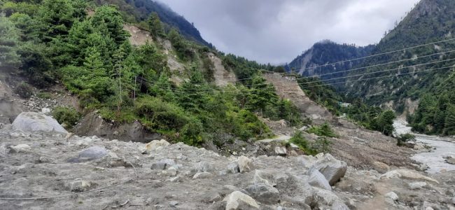 खण्डखण्डमा खुल्यो मनाङ सडक