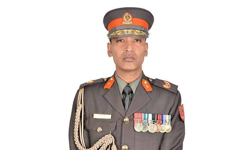 सशस्त्र प्रहरीको प्रवक्तामा सशस्त्र प्रहरी नायव महानिरीक्षक मन्दिप श्रेष्ठ