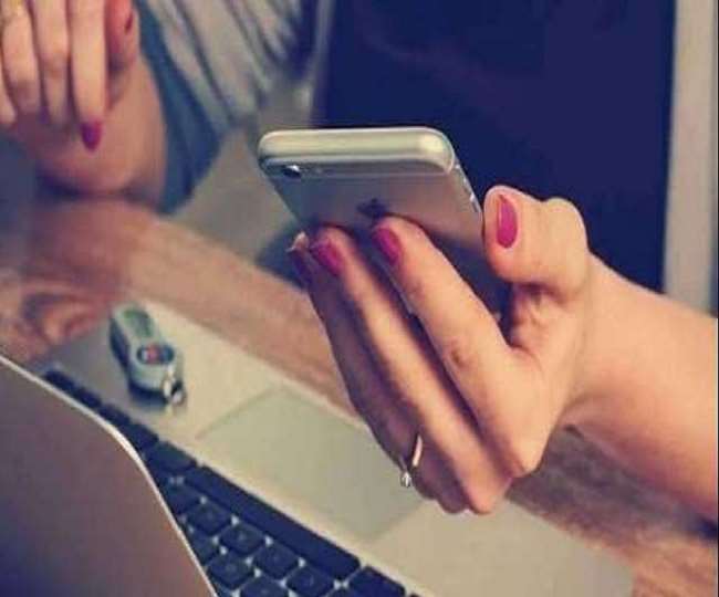 कसरी घटाउन सकिन्छ किशोर-किशोरीको ‘स्क्रिन टाइम’?