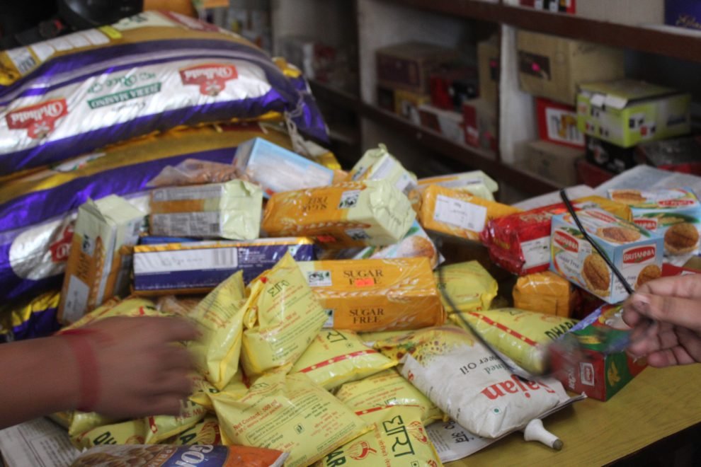 एक लाख ३५ हजारभन्दा बढी मूल्यका अखाद्य बस्तु बरामद