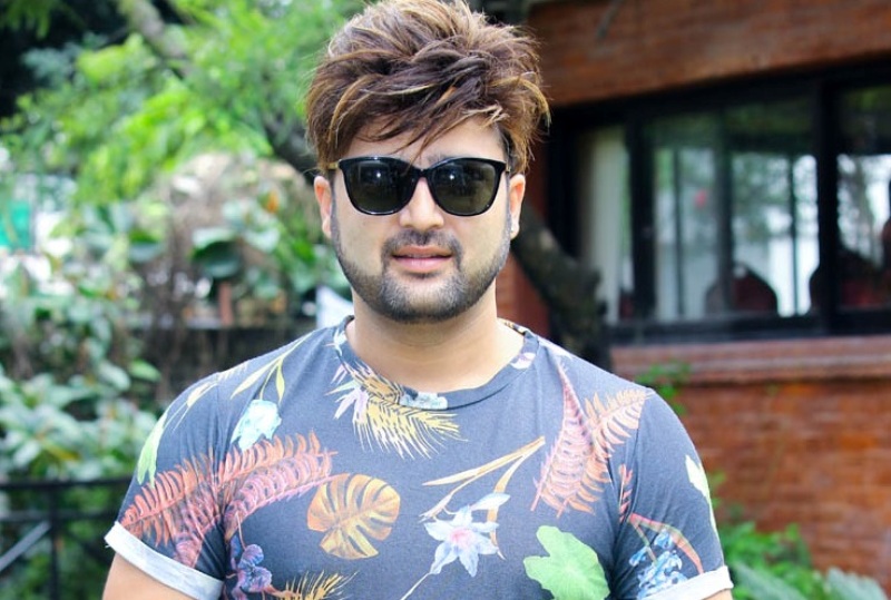 आफ्नो स्टारडमको रक्षामा आर्यन सिग्देल