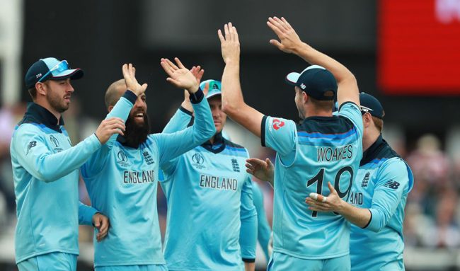 इंग्ल्याण्डले पहिलोपटक वेस्ट इन्डिजलाई हरायो