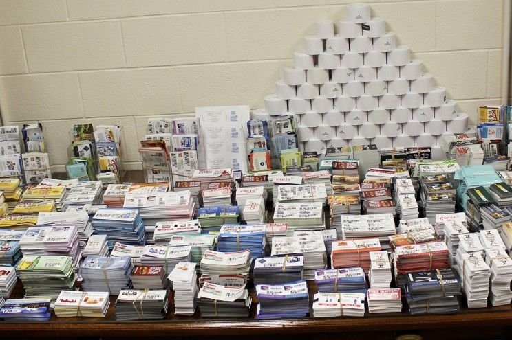 महिलाले चर्चित ब्राण्डका नक्कली कुपन घरमै छापेर ३ अर्ब ८४ करोड रुपैयाँ ठगी गरिन्