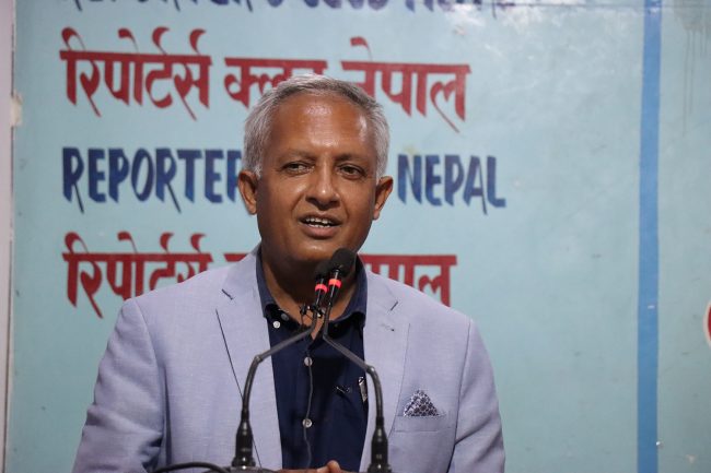 कांग्रेस प्रधानन्यायाधीशको राजीनामा र महाभियोगको पक्षमा छैनः भट्टराई