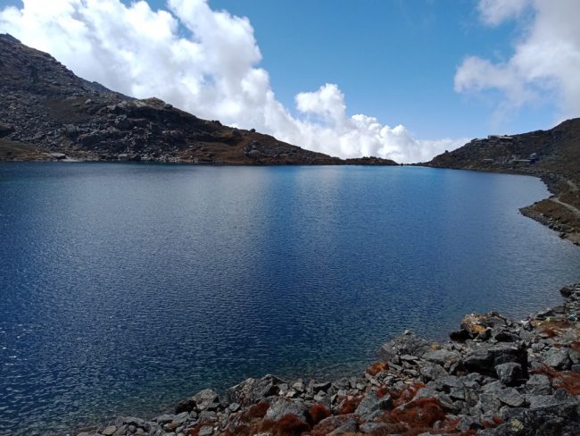 गोसाइँकुण्डको गहिराइ नाप्न सुरु