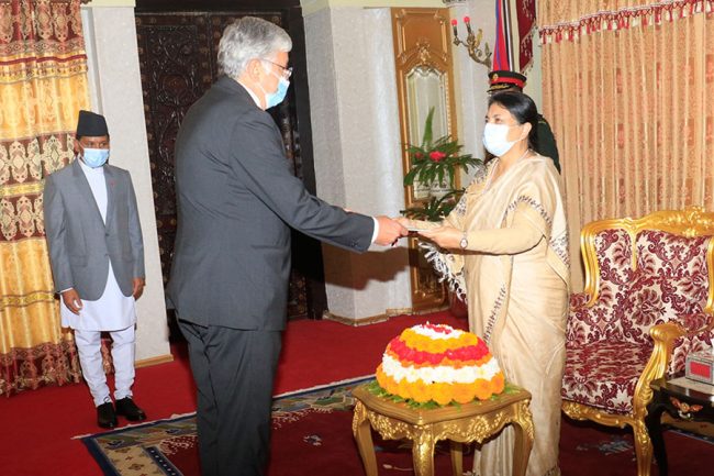 चार देशका राजदूतले राष्ट्रपति समक्ष बुझाए ओहोदाको प्रमाणपत्र