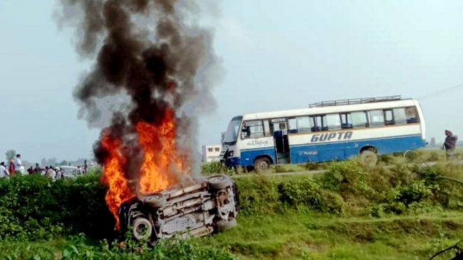 लखीमपुर खिरी हिंसाः सरकारविरुद्ध किसान आक्रामक