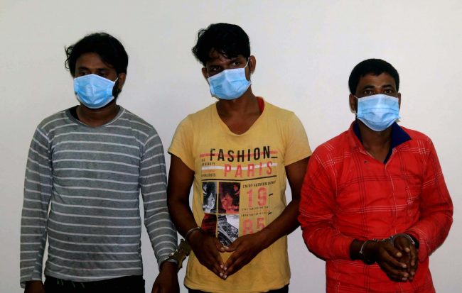 बैंकको २१ लाख ७० हजार लुटमा संलग्न एक नेपालीसहित तीन पकाउ