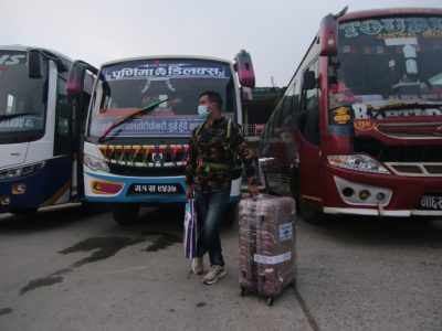 बसपार्क बाहिरबाट यातायात सेवा सञ्चालन गर्न नपाइने