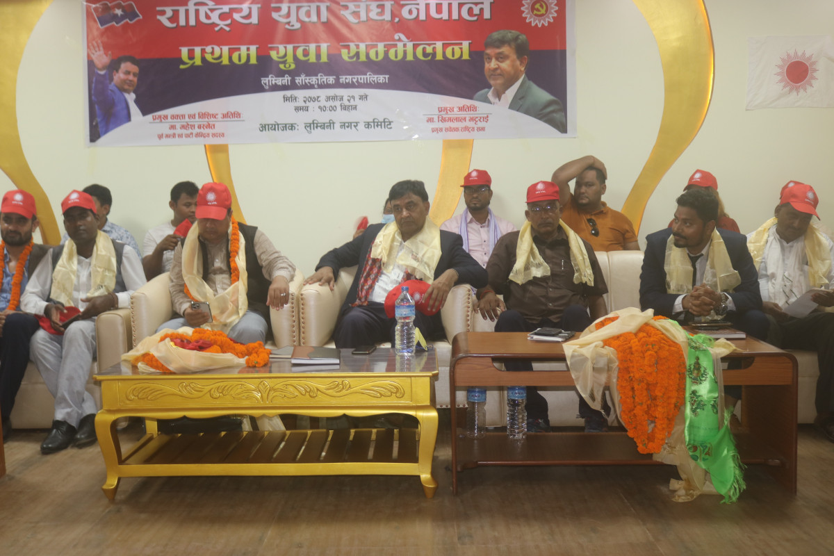 एमालेलाई सिध्याउन खोज्न शक्ति आफैँ समाप्त हुन्छन्ः महेश बस्नेत