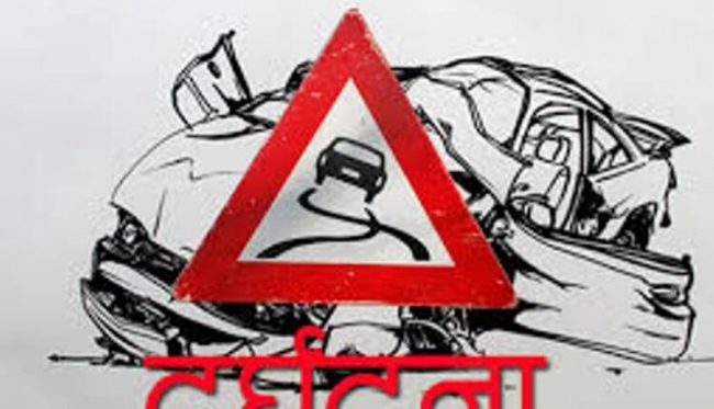 साँघुरो बाटोमा ट्रक ड्राइभरसँग भनाभन, गाडी पछि सर्दै भीरबाट खस्यो