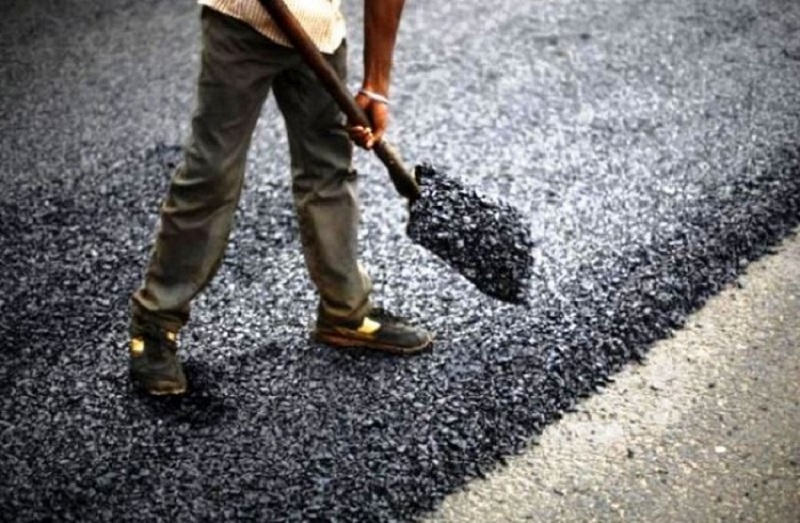 १७ वर्षमा पनि भएन कालोपत्रः २४ किलोमिटर दूरी पार गर्न तीन घण्टा!