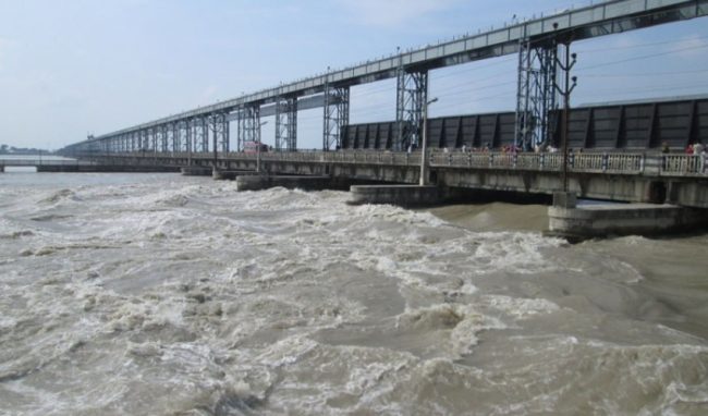 महाकालीमा डुङ्गा दुर्घटना : एकको मृत्यु, एक बेपत्ता