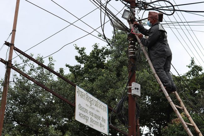 काठमाडौँ उपत्यकालगायत देशका अधिकांश स्थानमा इन्टरनेट अवरुद्ध