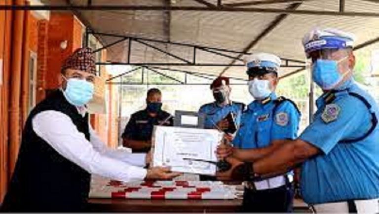 ट्राफिक व्यवस्थापनका सामाग्री हस्तान्तरण