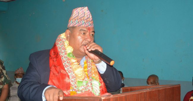 सेवा चुस्त बनाउन श्रममन्त्री श्रेष्ठको निर्देशन