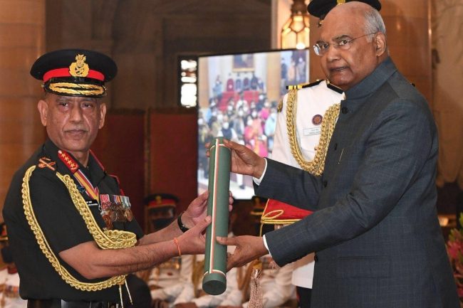 भारतीय सेनाले किन दिएन नेपाली सेनापतिलाई सेरेमोनियल ट्युनिक ? (तस्बिर र भिडियाेसहित)