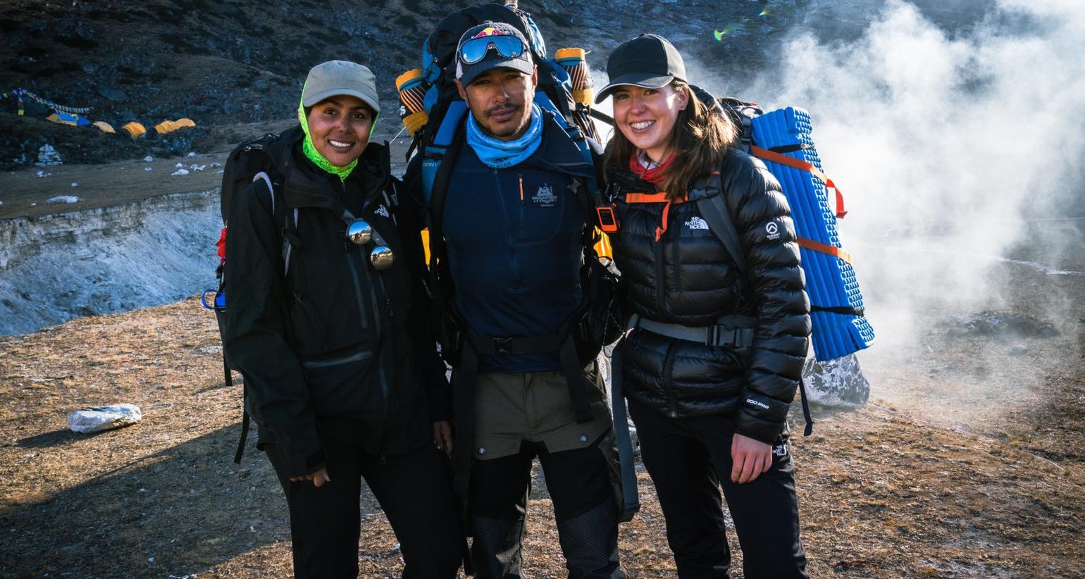 कतारी राजकुमारी थानीद्वारा अमा दब्लम हिमालको सफल आरोहण