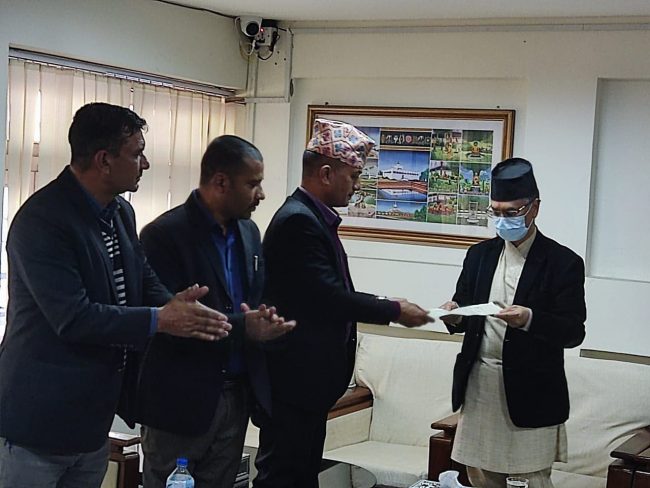 ६० जना वकिलसँग प्रधानन्यायाधीशले भने- गैरकानुनी काम निस्तेज गर्छु, बेन्च तत्काल अगाडि बढाउँछुु