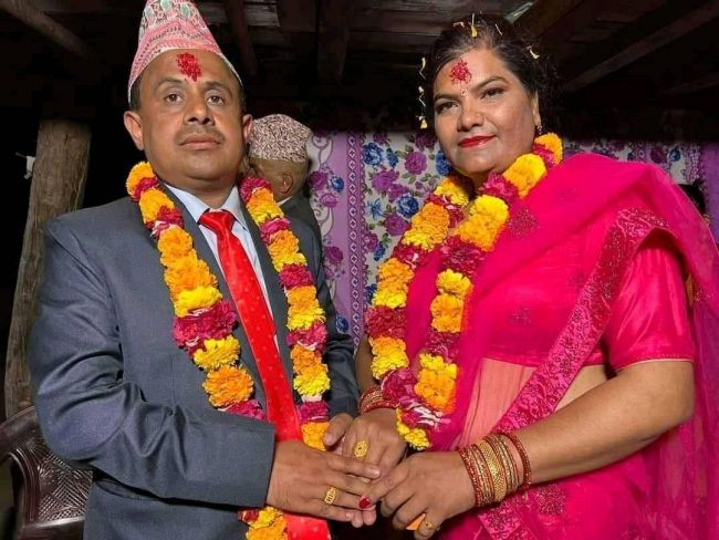 झापाकी इन्दिरासँग ‘इन्गेजमेन्ट’मा बाँधिए मुकुन्द घिमिरे