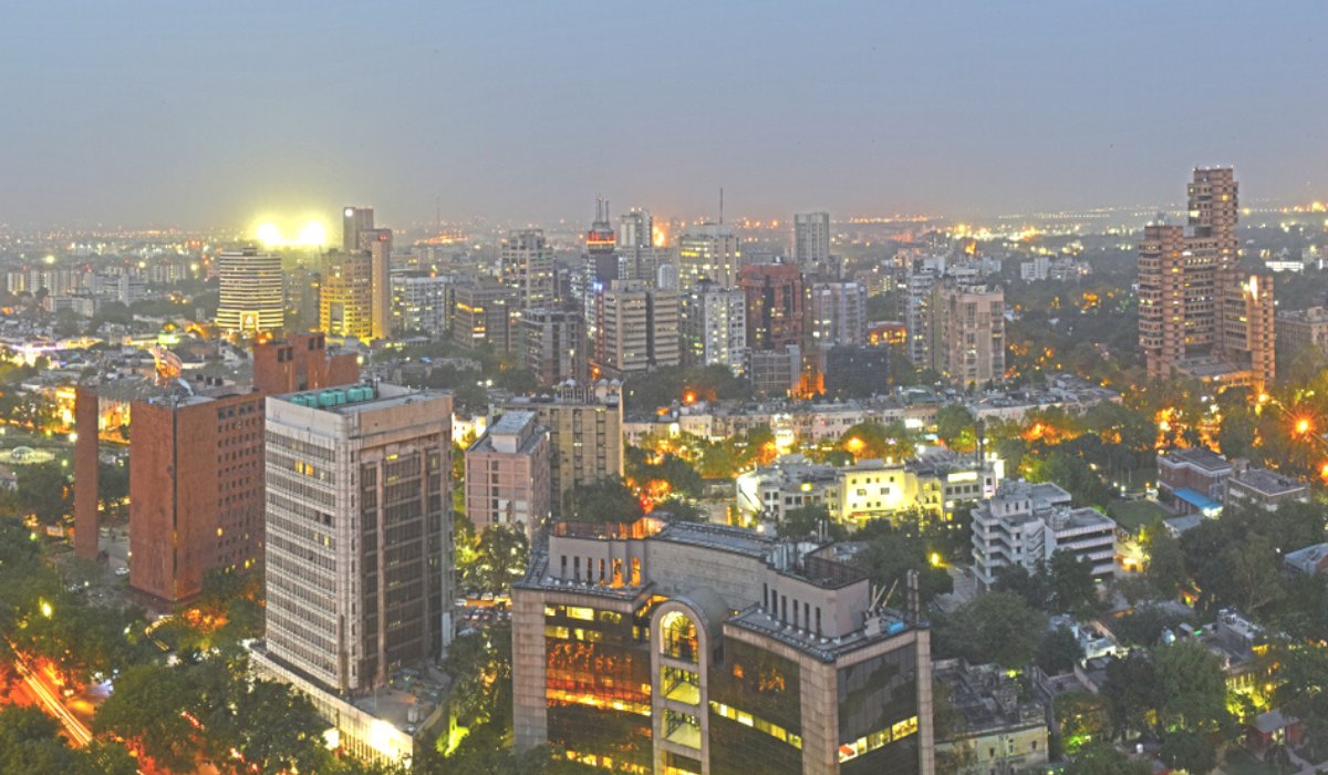 दिपावलीमा बेहुली झैँ सिंगारिए भारतीय सहर