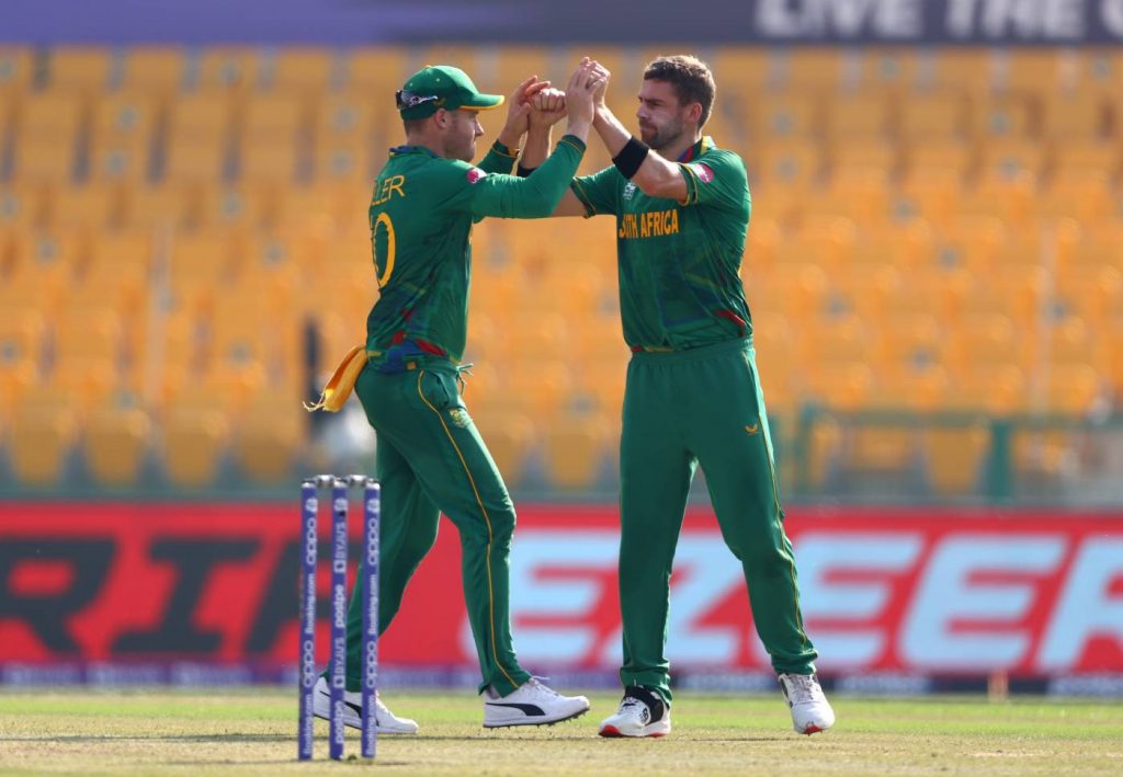 आइसिसी टी-ट्वान्टी विश्वकप : दक्षिण अफ्रिका बाहिरियो, अस्ट्रेलिया सेमिफाइनलमा