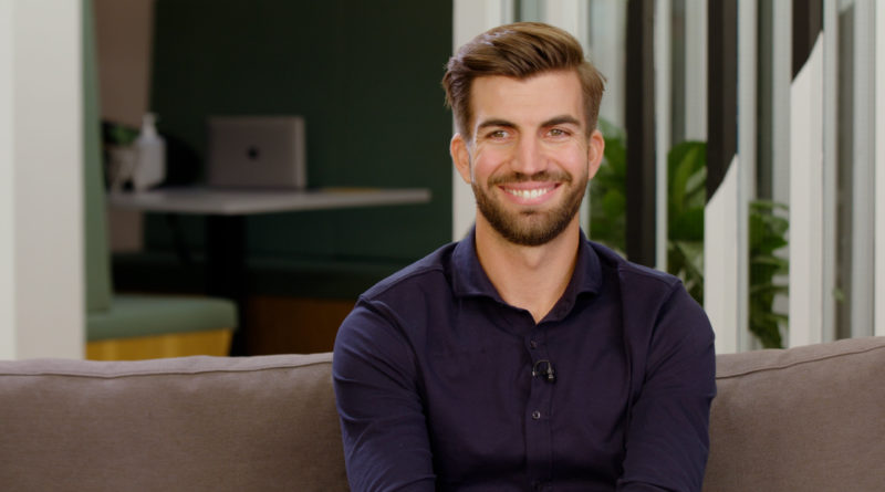 २७ हजार रुपैयाँबाट ६ वर्षमा बनाए ७ खर्ब ५२ अर्बको कम्पनी, २५ वर्षका युवाले यसरी गरे चमत्कार