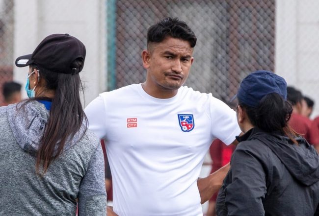 महिला फुटबल टोलीको मुख्य प्रशिक्षकमा चेतन