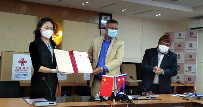 चीनद्वारा नेपाललाई थप १६ लाख डोज भेरोसेल खोप हस्तान्तरण