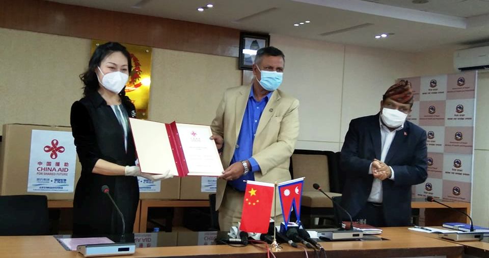चीनद्वारा नेपाललाई थप १६ लाख डोज भेरोसेल खोप हस्तान्तरण