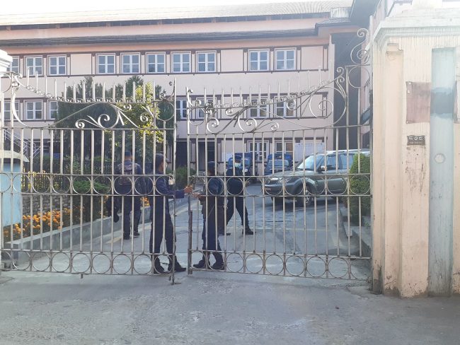 आन्दाेलनकारी कानुन व्यवसायीलाई सर्वाेच्च प्रवेश निधेष