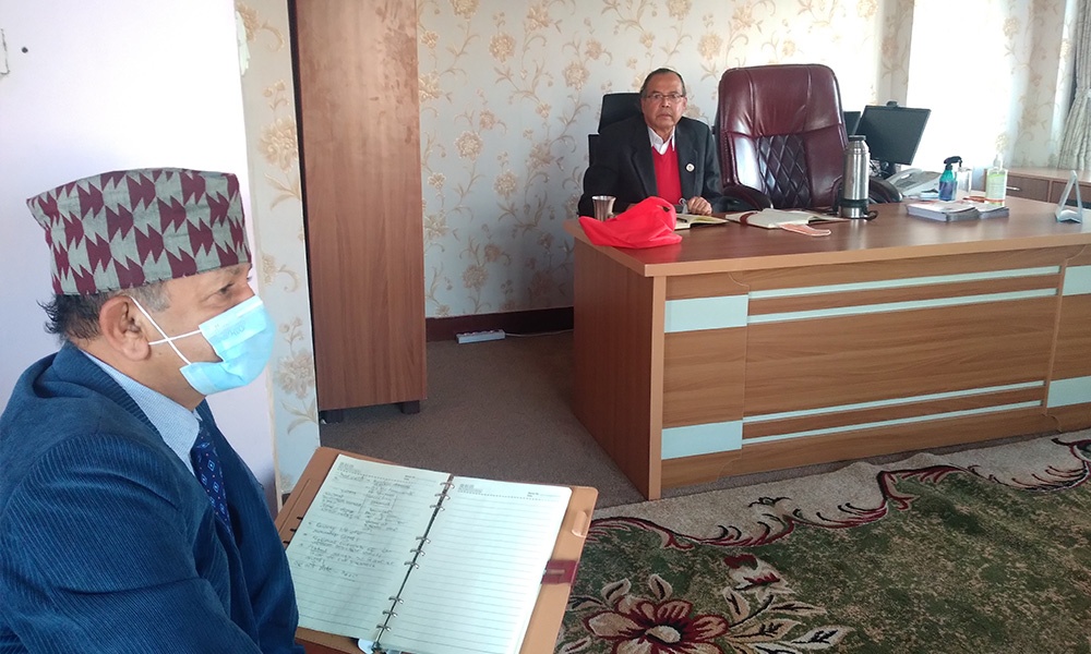 पार्टीको काममा फर्किए झलनाथ खनाल