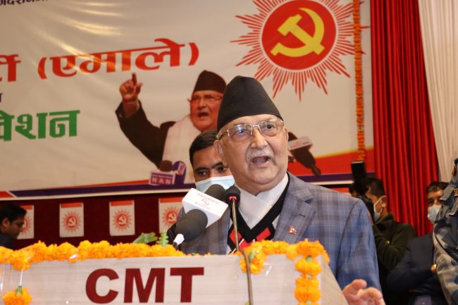 एक्लै एमालेसँग चुनाव लड्छु भन्ने सोच्नै सक्दैनन् : अध्यक्ष ओली