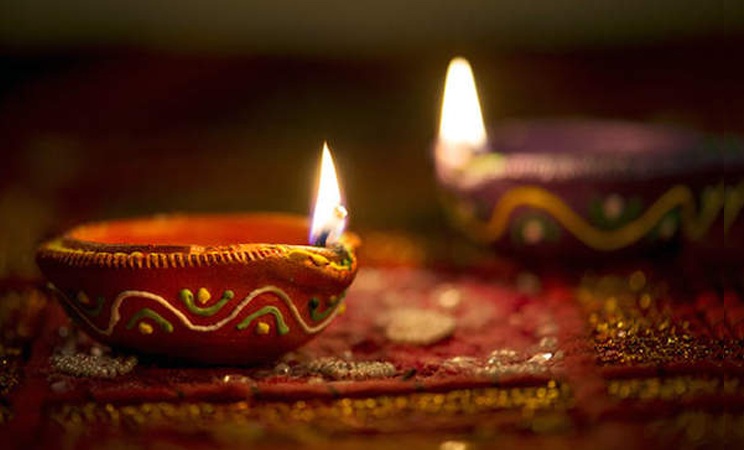 नरक चतुर्दशी स्नान, दीपदान