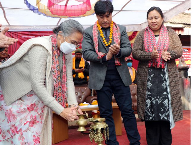 भूमिहीन सुकुम्बासी र लालपूर्जाविहीन स्वबासीको समस्या समाधान गछौँ : मन्त्री श्रेष्ठ