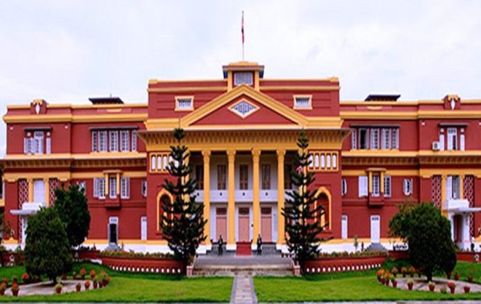 राष्ट्रपति कार्यालयको आँगनमा देउसीभैलो