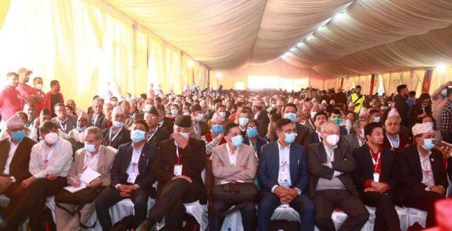 एमालेको नवनिर्वाचित केन्द्रीय समितिको पहिलो बैठक सौराहामा सम्पन्न