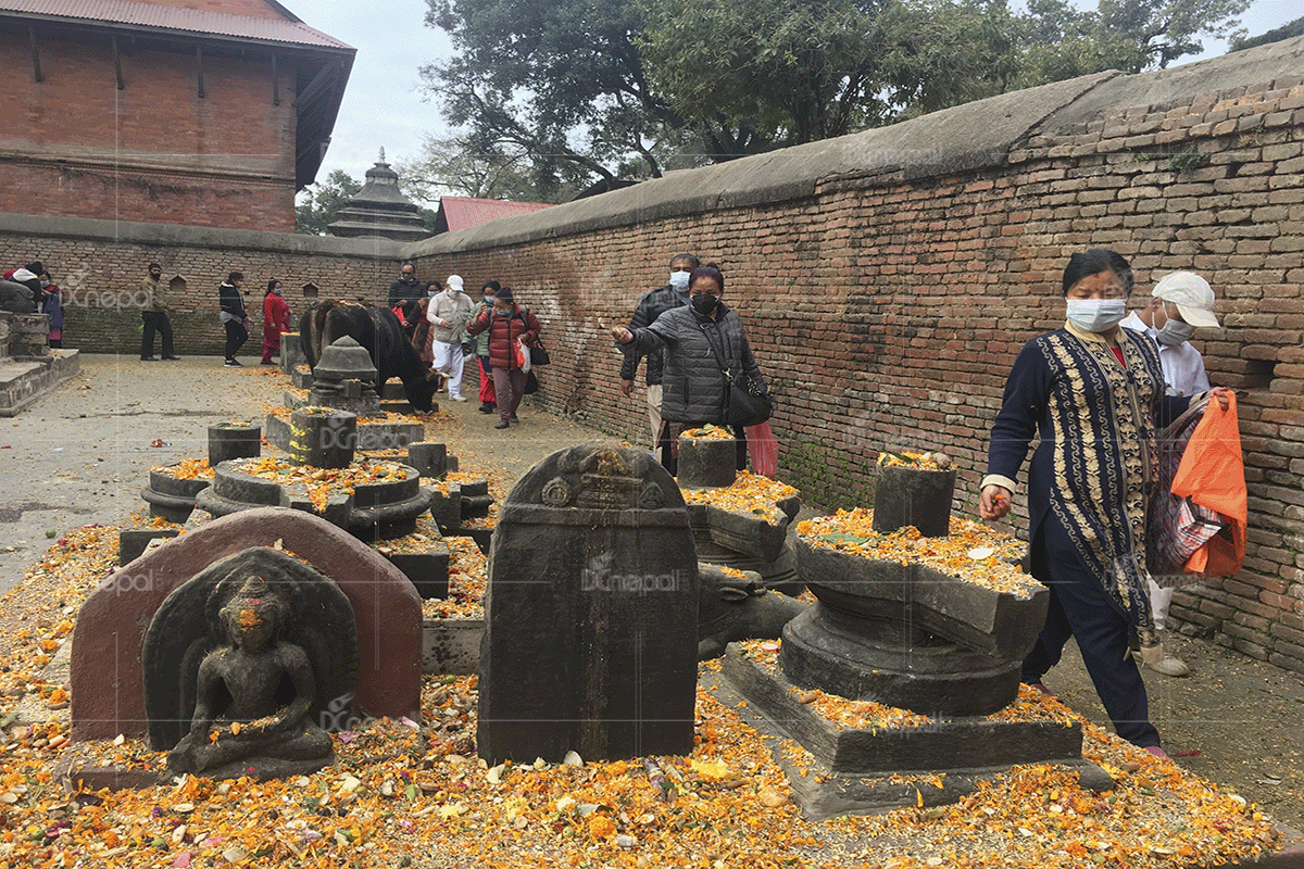 बालाचतुर्दशीको दिन आज पशुपतिनाथ मन्दिरमा जे देखियाे  (फोटो फिचर)