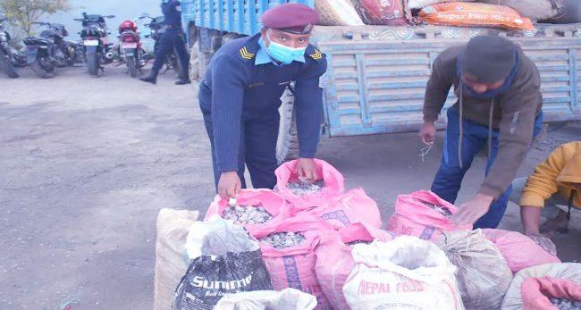 जाजरकोटमा अवैध पत्थरसहित ट्रक चालक पक्राउ